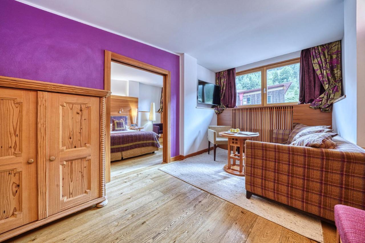 Majestic Hotel Madonna di Campiglio Exterior photo