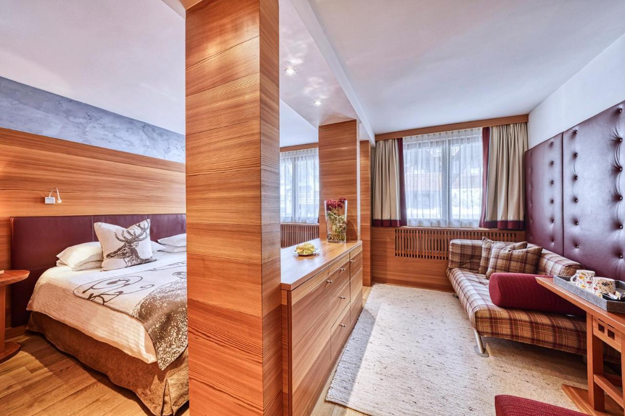 Majestic Hotel Madonna di Campiglio Exterior photo