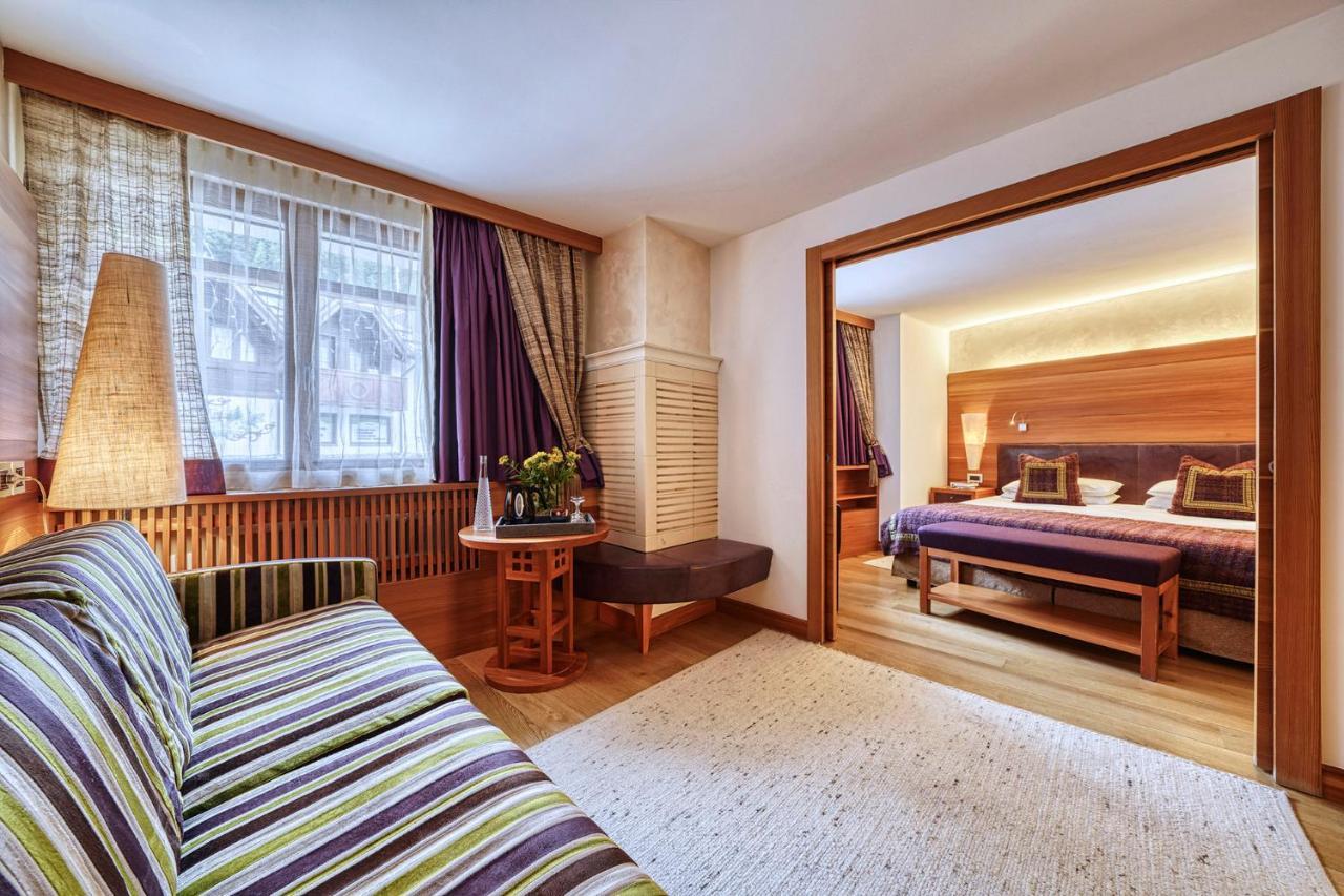 Majestic Hotel Madonna di Campiglio Exterior photo