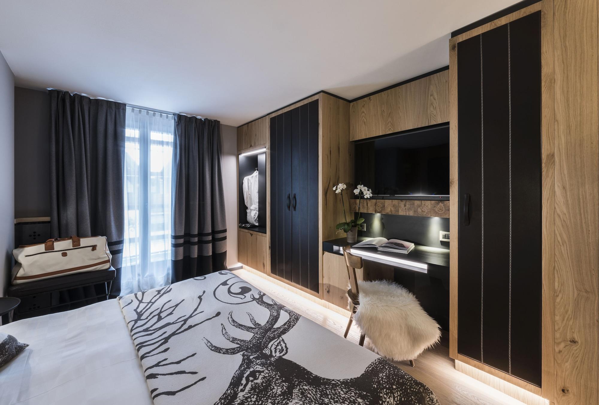Majestic Hotel Madonna di Campiglio Exterior photo