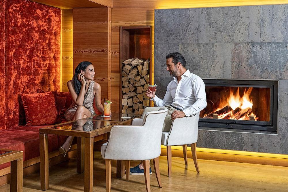Majestic Hotel Madonna di Campiglio Exterior photo