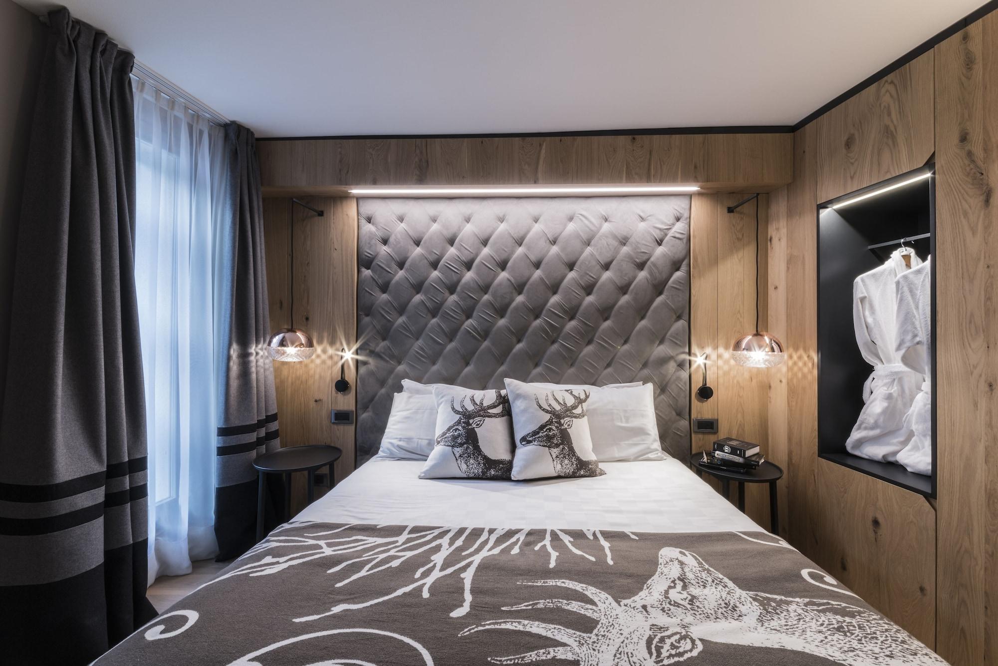 Majestic Hotel Madonna di Campiglio Exterior photo