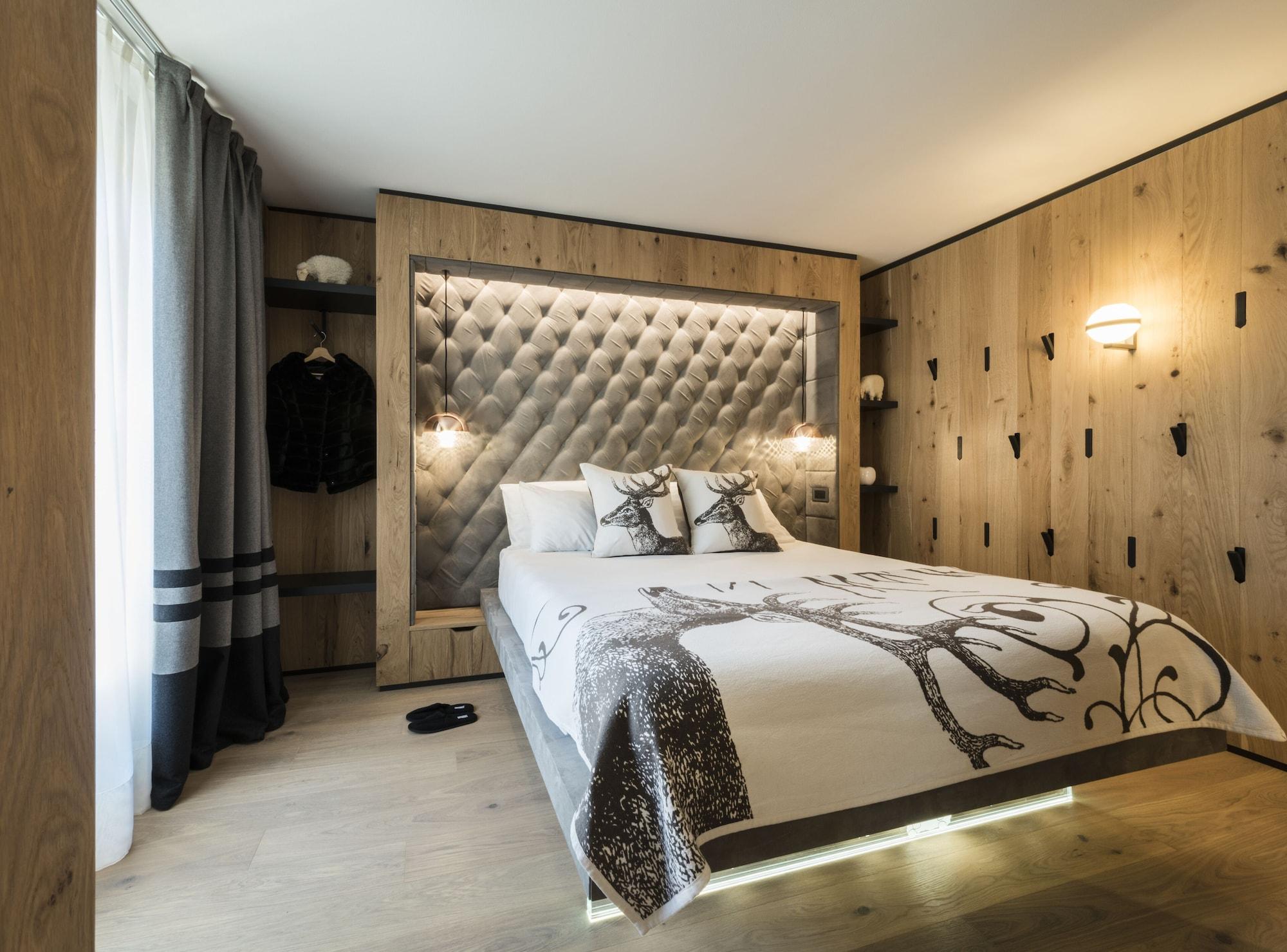 Majestic Hotel Madonna di Campiglio Exterior photo