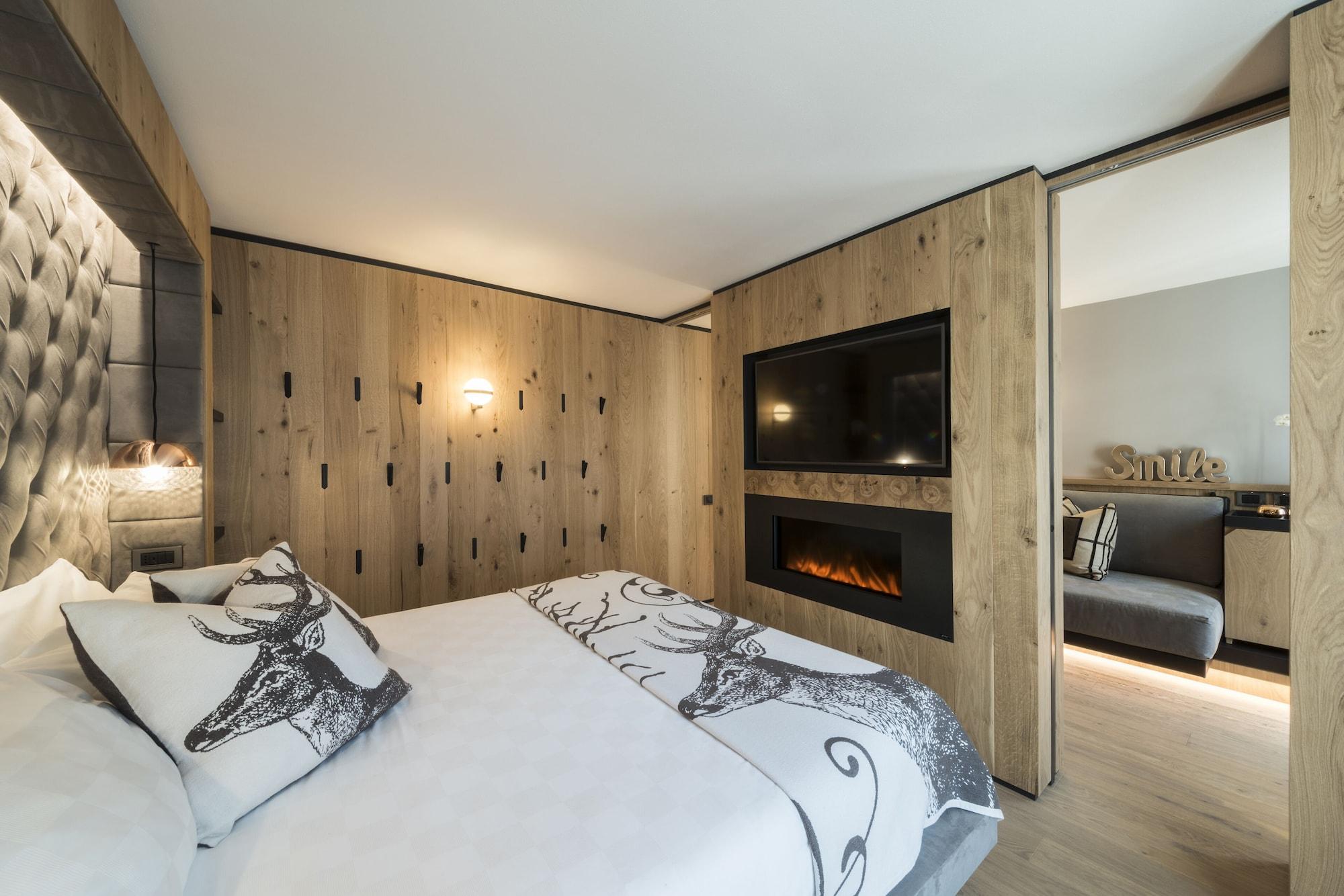 Majestic Hotel Madonna di Campiglio Exterior photo